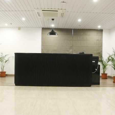 Sm Hives Hotel บูบันเนสชวาร์ ภายนอก รูปภาพ
