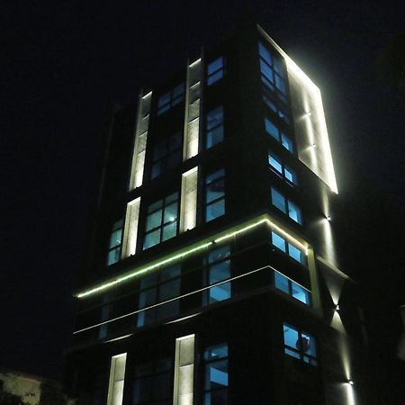 Sm Hives Hotel บูบันเนสชวาร์ ภายนอก รูปภาพ